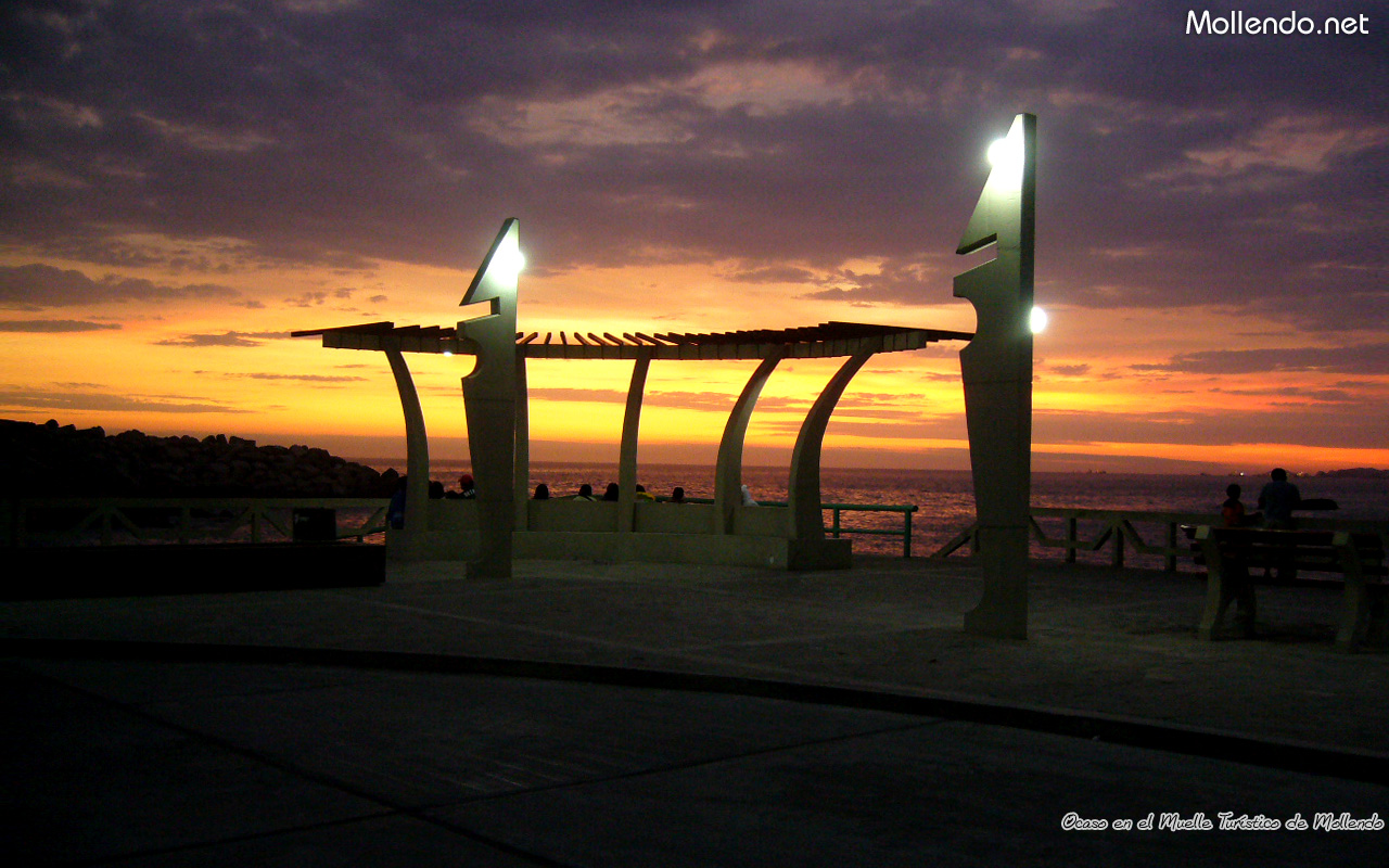 Vista de Ocasos en el Muelle