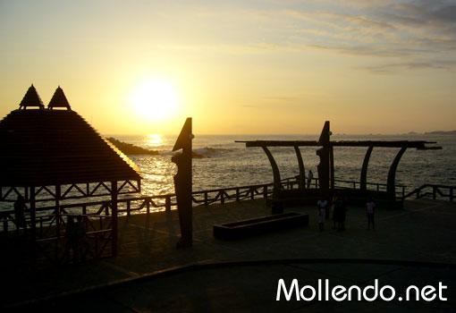 Vista de un atardecer en el Muelle en Molledo